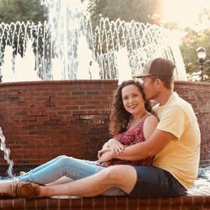 Meet your Posher, Caitlyn marie